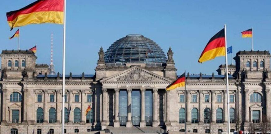 Γερμανία: Επιβεβαιώθηκε ο πρώτος θάνατος με μετάλλαξη Ομικρον