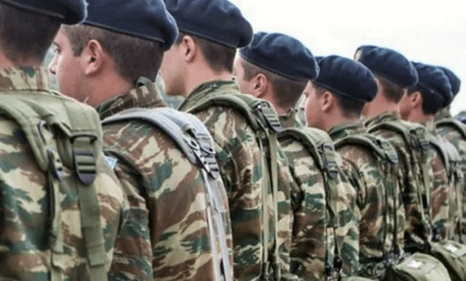 ΣτΕ: Αντισυνταγματικό το ελάχιστο ύψος για τις γυναίκες στις Στρατιωτικές Σχολές