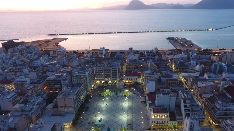 Αυτοί είναι οι "νονοί" των οδών, πλατειών και συνοικιών του Δήμου Πατρέων νονοί