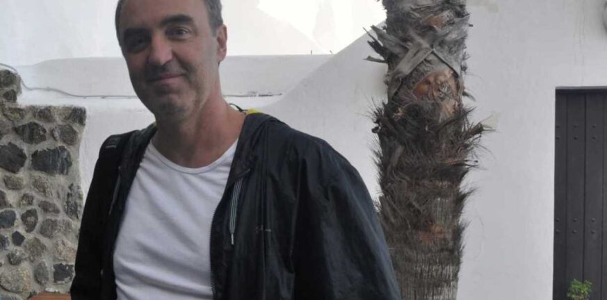 Αιγιάλεια: Η μαύρη σταφίδα συναντά ...το χαρτί σταφίδα