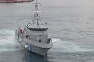 Ναυτική φωτοβολίδα «έσωσε» πλήρωμα σκάφους