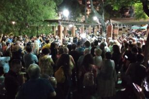 Η Πάτρα αποχαιρέτισε τον Μίκη Θεοδωράκη - Η ιδιαίτερη μουσική βραδιά του Δημήτρη Κωστακιώτη στα Ψηλαλώνια