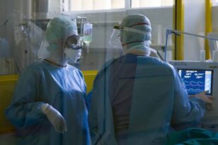 Κορονοϊός: Κόρη ασθενούς ήθελε να τον θεραπεύσει με αλόη - Απείλησε γιατρό με μήνυση ΒΙΝΤΕΟ