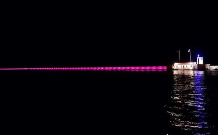 Πάτρα: Στο συμβολικό ροζ χρώμα φωτίζεται απόψε ο κυματοθραύστης στη μνήμη της Λιολιώς