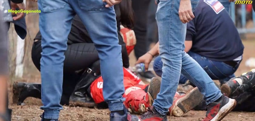 Απίστευτο ατύχημα σε αγώνα motocross στα Γιαννιτσά - Διασωληνώθηκαν οι δύο τραυματίες!