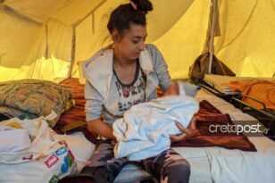 Σεισμός στην Κρήτη: Φεύγει από τον καταυλισμό το βρέφος