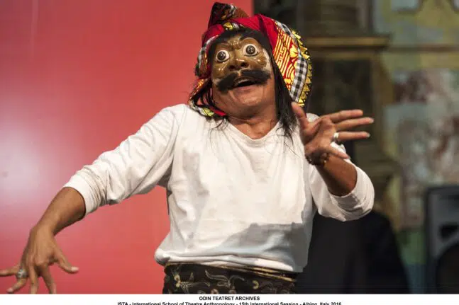 Ο δάσκαλος του Μπαλινέζικου Χορο-δράματος με Μάσκα, I Wayan Bawa στην Πάτρα