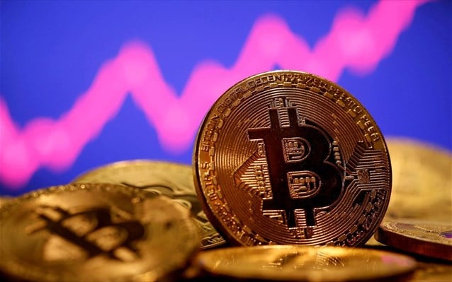 Bitcoin: Νέο ιστορικό υψηλό - Πάνω από τα 66.000 δολάρια