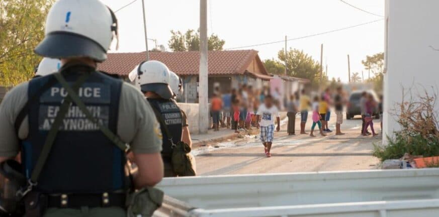 Αίγιο: Μεγάλη αστυνομική επιχείρηση σε καταυλισμούς Ρομά - Συλλήψεις