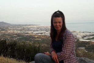 Κρήτη: Παραδόθηκε στην αστυνομία ο 54χρονος γυναικοκτόνος - Μεταφέρθηκε στο νοσοκομείο