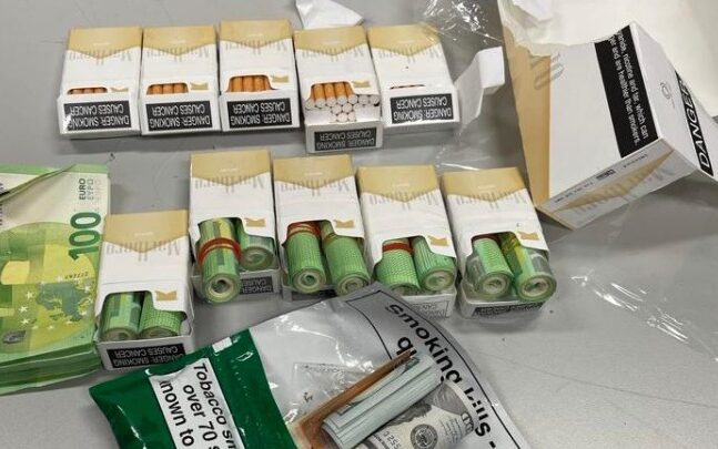 Ο ...Μπαρτ εντόπισε 30.000 ευρώ κρυμμένα σε πακέτα τσιγάρων