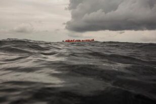Νέο ναυάγιο στη Μεσόγειο: Αγνοούνται 70 πρόσφυγες