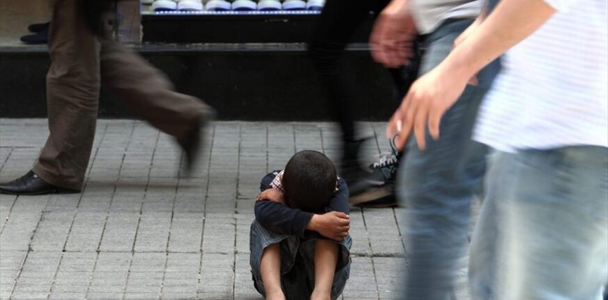 Eurostat: Ενα στα τρία Ελληνόπουλα κάτω των 18 ετών, αντιμέτωπο με τον κίνδυνο της φτώχειας ή του κοινωνικού αποκλεισμού