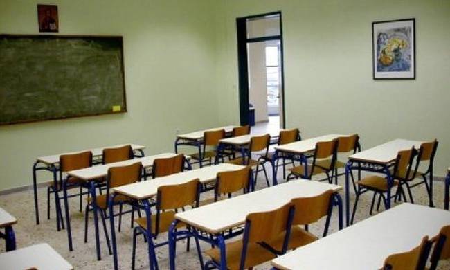 Απίστευτο περιστατικό στη Λαμία: Δάσκαλος πλάκωσε στο ξύλο πατέρα μαθητή μέσα στο σχολείο