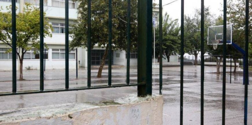 Ξάνθη: Ξυλοκοπήθηκε άγρια με κλωτσιές και μπουνιές μαθητής σε σχολείο