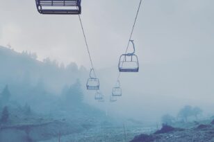 Καλάβρυτα: Επεσαν οι πρώτες νιφάδες στο Χιονοδρομικό Κέντρο