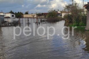 Αυτοψία του pelop.gr στη Δυτική Αχαΐα: Ανθρωποι μετακινούνται με βάρκες, πάπιες κολυμπούν στους δρόμους ΦΩΤΟ