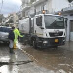 Πάτρα: Συνεχίζεται από το Δήμο η επιχείρηση καθαρισμού των δρόμων από τα φερτά υλικά της κακοκαιρίας