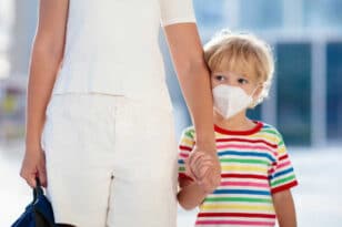 Κορονοϊός: Η πρώτη αγωγή για τον εμβολιασμό παιδιών - Μητέρα ζητά την αποκλειστική επιμέλεια από τον αντιεμβολιαστή σύζυγο