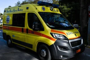 Τροχαίο στην Λαμία: Αυτοκίνητο συγκρούστηκε με λεωφορείο – Στο νοσοκομείο δύο επιβάτες