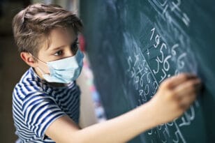 Κορονοϊός - Τέξας: Ανατράπηκε το διάταγμα που απαγόρευε την υποχρεωτική χρήση μάσκας στα σχολεία