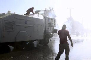 Τι λέει η Αστυνομία για τα επεισόδια με τους Πυροσβέστες: Αρνήθηκαν να φύγουν από το οδόστρωμα