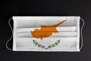Κύπρος: Απαγόρευση εισόδου των ανεμβολίαστων σε κλειστούς χώρους