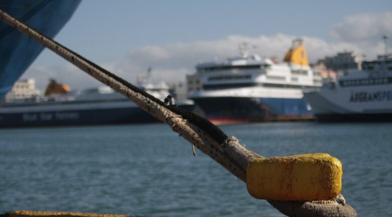 Δεμένα τα πλοία στα λιμάνια - 48ωρη απεργία της ΠΝΟ