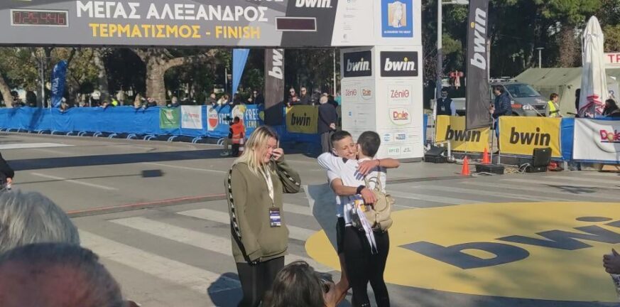 Θεσσαλονίκη: Σόνια Τσεκίνη-Δίνει μάχη με τον καρκίνο και τερμάτισε πρώτη στον Μαραθώνιο