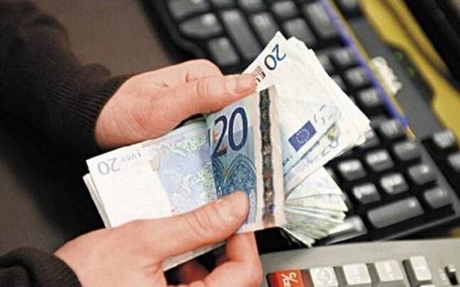 Ξεκινάει η νέα φορολοταρία με μηνιαία κέρδη έως 50.000 ευρώ - Mega κλήρωση τα Χριστούγεννα