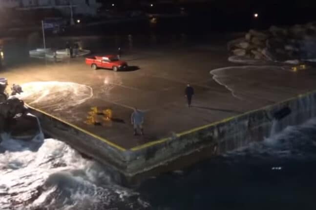 Σίκινος: Καπετάνιος έδεσε στο λιμάνι με αυτοθυσία - Εκπληκτικές μανούβρες ΒΙΝΤΕΟ