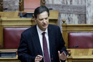 Νέα μέτρα στήριξης κατά της ακρίβειας στην ενέργεια από τη φορολόγηση των υπερκερδών προαναγγέλλει ο Σκυλακάκης