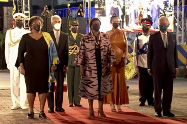 Μπαρμπέιντος: Το νησί ανεξαρτητοποιήθηκε-Αποκηρύχθηκε η βασίλισσα Ελισάβετ