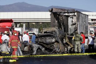 Μεξικό: Φορτηγό σκόρπισε το θάνατο - Τροχαίο με τουλάχιστον 19 νεκρούς ΒΙΝΤΕΟ