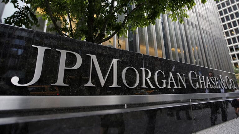 JPMorgan, ανεμβολίαστους, σπίτι