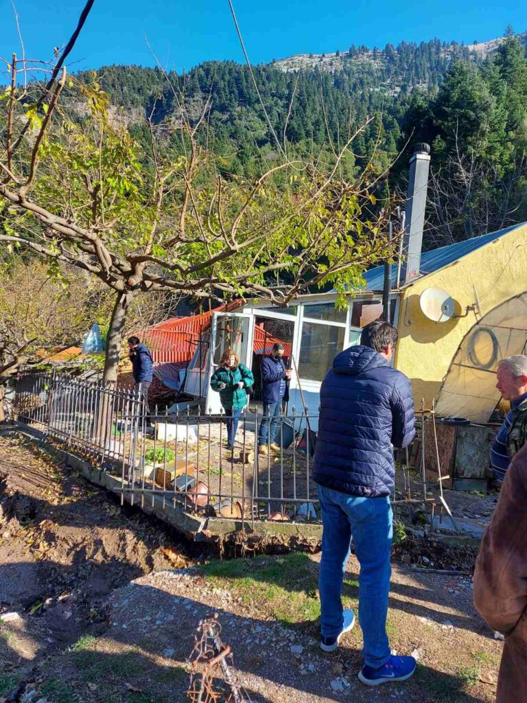 Αγρίνιο: Αυτοψίες σε κατοικίες και υποδομές από κλιμάκια μηχανικών του Δήμου