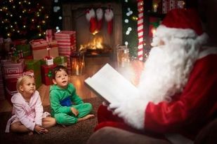 Ο Άγιος Βασίλης κάνει στάση στον ΑΣΤΟ - Επικοινωνούμε