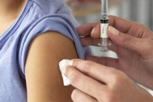 Συγκλονίζει σύζυγος αντιεμβολιαστή: «Αν εμβολιάσω τα παιδιά θα με σκοτώσει» - ΒΙΝΤΕΟ