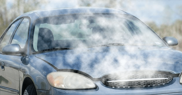 Πάτρα: Φωτιά σε κινητήρα αυτοκινήτου - Τι συνέβη