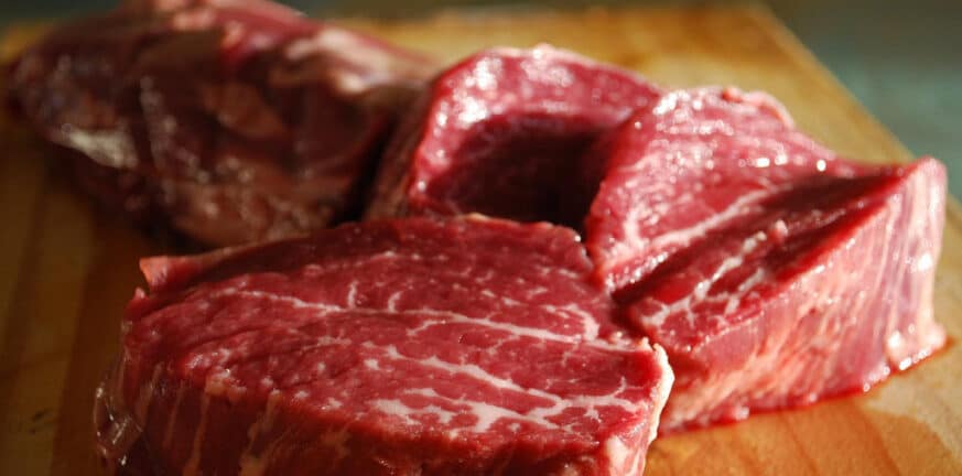 Τι είναι το κόκκινο υγρό στο συσκευασμένο κρέας των σουπερμάρκετ;