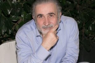 Θετικός στον κορονοϊό ο Λάκης Λαζόπουλος: «Μέχρι τις 3 Ιανουαρίου θα έχουμε κολλήσει όλοι»