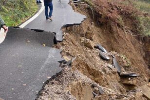 Εικόνες καταστροφής παντού στην Αιτωλοακαρνανία - ΦΩΤΟ