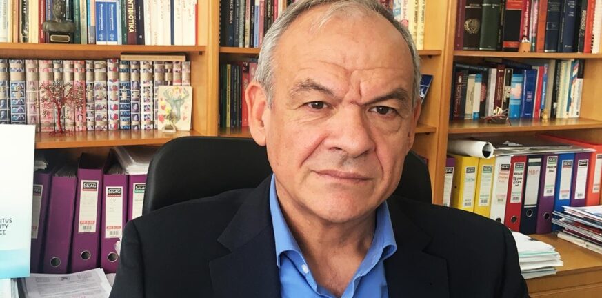 Μανωλόπουλος: «Aνά πάσα στιγμή νέα μέτρα ακόμα και για εμβολιασμένους»