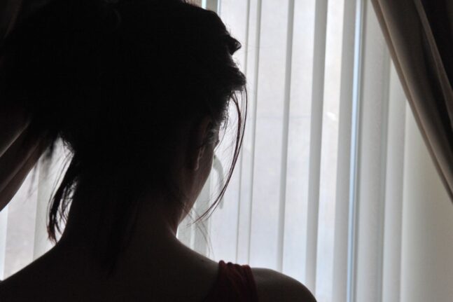 Πάτρα – Υπόθεση revenge porn: Συγκλονίζει θύμα του κυκλώματος - «Είναι σαν βιασμός» BINTEO