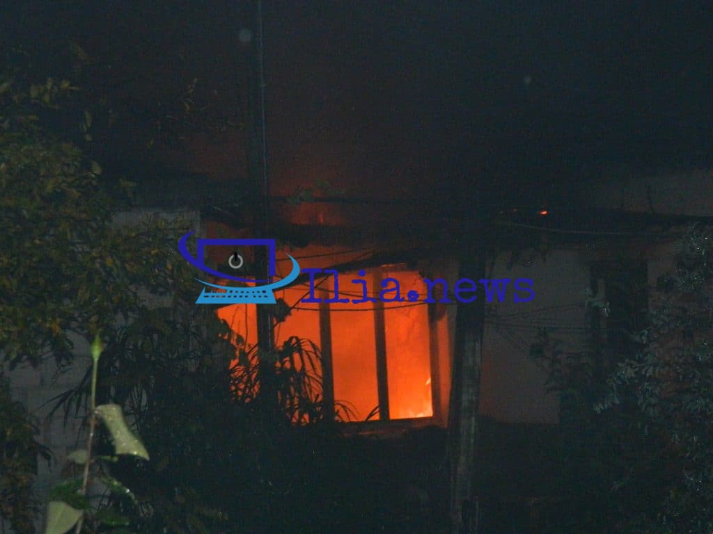 Παρανάλωμα του πυρός σπίτι στην Αμαλιάδα - ΦΩΤΟ