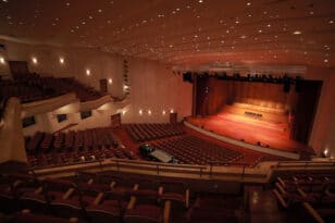 Μάρκος Μπότσαρης: Με υπέρτιτλους η όπερα όπως στην Επίδαυρο - Για δύο μέρες στο Συνεδριακό του Πανεπιστημίου