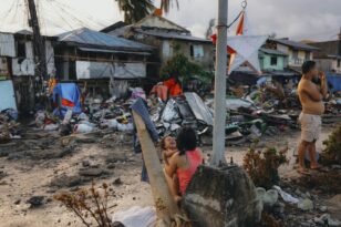 Φιλιππίνες: Πλησιάζουν τους 400 οι νεκροί που άφησε πίσω του ο τυφώνας Ράι