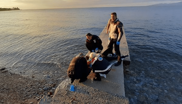 Βόλος: Αυτοκίνητο χτύπησε δρομέα και τον πέταξε στη θάλασσα - ΦΩΤΟ