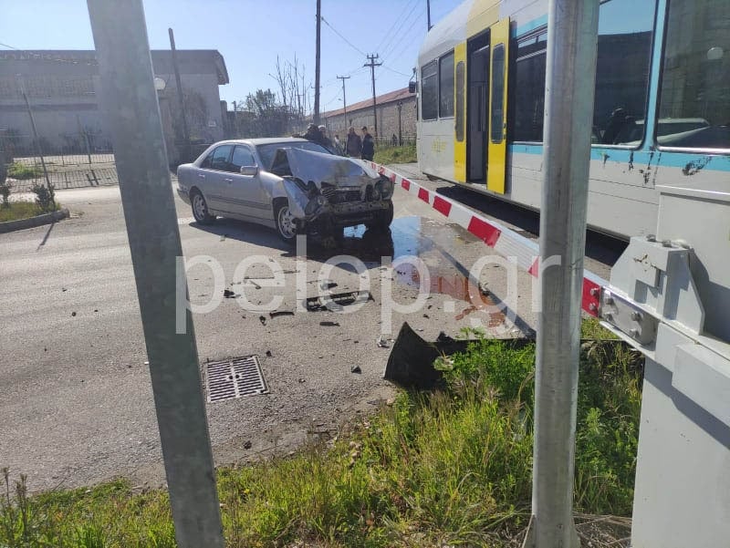 Πάτρα: Οδηγός αυτοκινήτου δεν είδε τις μπάρες και τράκαρε με το τρένο! ΦΩΤΟ ΒΙΝΤΕΟ