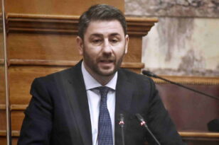 Ανδρουλάκης: Παραμβάσεις στην Βουλή για πυρκαγιές και ελληνοτουρκικά
